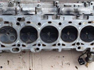 головка блока цилиндров, ориг. номер 1001837003, Volvo XC70 1 поколение 2000-2004