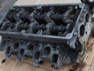 головка блока цилиндров Volkswagen Passat B7 2011-2015, 1.6 л, 03L103373A