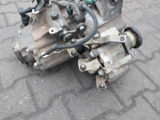 КПП механическая (МКПП), ориг. номер DUW, Audi A3 8L 1996-2000