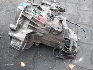 КПП механическая (МКПП), ориг. номер DUU, Volkswagen Golf 4 поколение 1997-2006