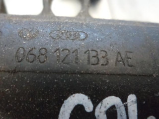 Фланец (тройник) системы охлаждения, ориг. номер 068121133AE, Volkswagen Golf 3 поколение 1991-2000