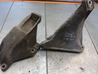 Кронштейн двигателя, ориг. номер 8D0199307L, Audi A6 C5/4B 1997-2001