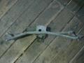 893955023A Механизм стеклоочистителя (трапеция дворников) Audi 80 B4/8C 1994г. - фото №2