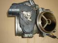 077133063 Заслонка дроссельная Audi A8 D2/4D 1997г. - фото №2