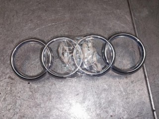 Эмблема, Audi A6 C5/4B 2001-2005