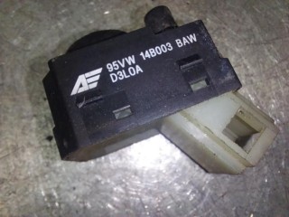 Кнопка (выключатель), ориг. номер 1H0959565, 95VW14B003BAW, Volkswagen Polo 3 поколение 1994-1999
