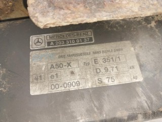 Прицепное устройство (фаркоп), ориг. номер A2036101025, A2033100137, A2036101825, A2036101725, Mercedes C W203 2000-2004