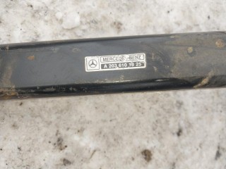 Прицепное устройство (фаркоп), ориг. номер A2036101025, A2033100137, A2036101825, A2036101725, Mercedes C W203 2000-2004