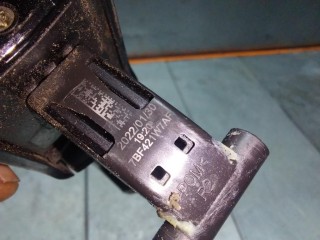 Ручка наружная передняя правая, ориг. номер 7BF421W7AF, 6UE781W7AF, Jeep Grand Wagoneer WS 2021-2026