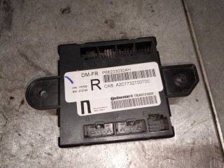 Блок управления двери, ориг. номер 68203030AH, Jeep Grand Wagoneer WS 2021-2026