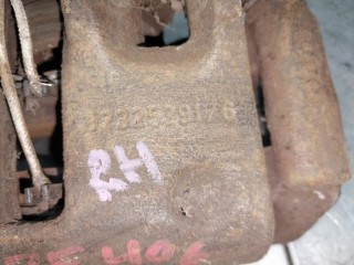 Суппорт передний правый, ориг. номер 32325291, 440199, 32325294, 4401C3, Peugeot 607 1 поколение 2000-2004