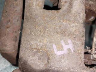 Суппорт передний левый, ориг. номер 32325294, 4401C2, 440198, 32325290, Peugeot 607 1 поколение 2000-2004