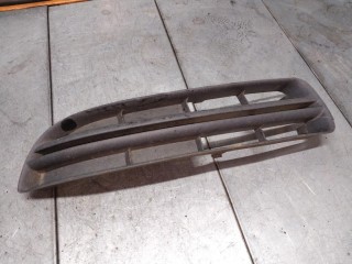 Заглушка (решетка) в бампер, ориг. номер 3U0853665, Skoda Superb 1 поколение 2001-2006
