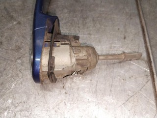 Ручка наружная передняя левая, ориг. номер 3B0837207, Volkswagen Passat B5+ [рестайлинг] 2000-2005