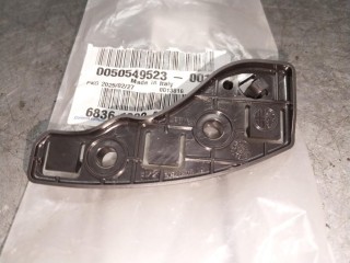 Кронштейн крепления бампера переднего Audi A6 C5/4B [рестайлинг] 2001-2005