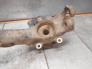 Кулак поворотный левый, ориг. номер 8D0407257, Skoda Superb 1 поколение 2001-2006