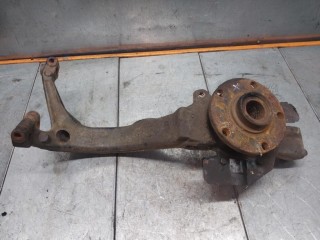 Кулак поворотный левый Audi A6 C5/4B 1997-2001