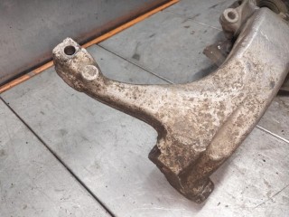 Кулак поворотный правый, ориг. номер 8E0407254C, Audi A4 B6 2000-2006