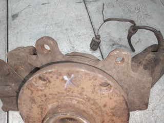 Кулак поворотный правый, ориг. номер 8D0407258AB, Volkswagen Passat B5 1996-2001