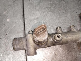 Топливная рампа, ориг. номер 97313863, 041105F03990, Opel Astra H 2004-2007