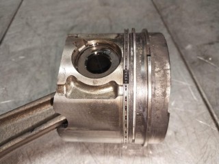 Поршень, ориг. номер 97744836, 97731139, 97329297, P885, 5623235, Opel Corsa C [рестайлинг] 2003-2006