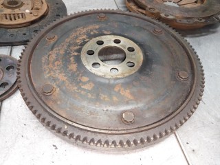 Комплект сцепления, ориг. номер MB937568, MB937567, MD310401, Mitsubishi Space Star 1 поколение 1998-2002