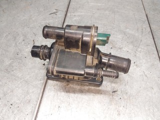 Корпус термостата, ориг. номер TH687583J, Ford Fiesta 5 поколение 2001-2007