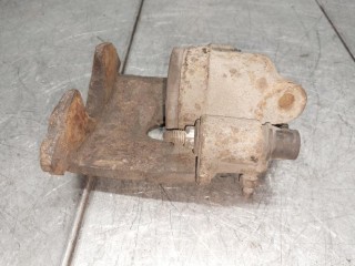 Суппорт передний правый, ориг. номер 1H0615124A, Volkswagen Caddy 1 поколение 1979-1995