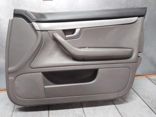 Обшивка двери передней правой (дверная карта) Audi A4 B6 2000-2006