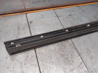 Молдинг двери передней правой, ориг. номер 3U0854940B, Skoda Superb 1 поколение 2001-2006