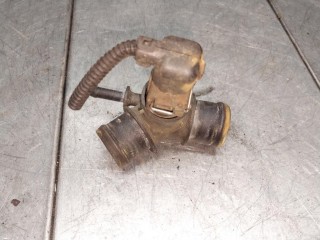 Фланец (тройник) системы охлаждения, ориг. номер 1J0121087, Volkswagen Golf 4 поколение 1997-2006