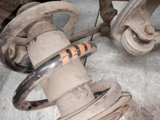 Стойка передняя левая, ориг. номер 8K0411105DF, 8R0412383, 8K0413031AN, Audi A4 B8/8K 2007-2012