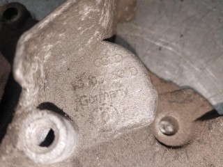 Крышка двигателя передняя, ориг. номер 038103153D, Seat Leon 2 поколение [рестайлинг] 2005-2012