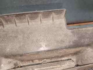 Декоративная крышка двигателя, ориг. номер A6050100467, Mercedes C W202 1993-1997