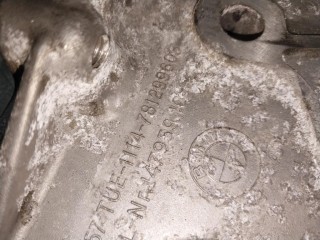 Крышка двигателя задняя, ориг. номер 13627806782, 11147812996, BMW X5 E70