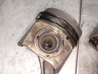 Поршень, ориг. номер A6510303217, 83L118, Mercedes C W204