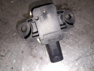 Датчик удара, ориг. номер 56054084AB, Mercedes A W176