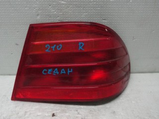 Фонарь задний правый, ориг. номер A2108204464, Mercedes E W210
