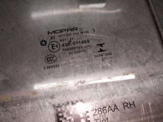 Стекло двери передней правой, ориг. номер 68437286AA, Jeep Grand Wagoneer WS 2021-2026