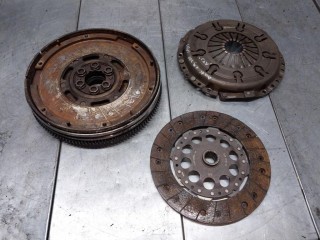 Комплект сцепления Audi A4 B5 [рестайлинг] 1999-2001, 323072710