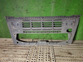решетка радиатора, ориг. номер 84086799, 82404944, Volvo FM 2001-2013