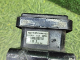 кран модулятор EBS передний, ориг. номер K000913, 81521066041, MAN TGX 2007-2026