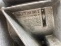 077260885E Кронштейн насоса гидроусилителя Audi A8 1998г. - фото №5
