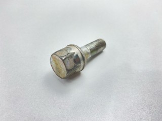 Болт шкива коленвала, ориг. номер MD172725, Mitsubishi Montero Sport 1996-2000