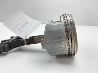 Поршень, ориг. номер MD367089, MD367088, Mitsubishi Montero Sport 1996-2000