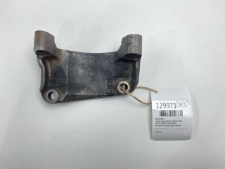 Кронштейн, ориг. номер 36118-28010, 36118-28011, Toyota Noah 2001-2004
