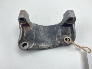 Кронштейн, ориг. номер 36118-28010, 36118-28011, Toyota Noah 2001-2004