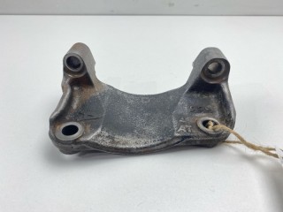 Кронштейн, ориг. номер 36118-28010, 36118-28011, Toyota Noah 2001-2004