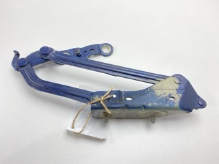 Петля крышки багажника, ориг. номер 8200011067, Renault Megane 2002-2006