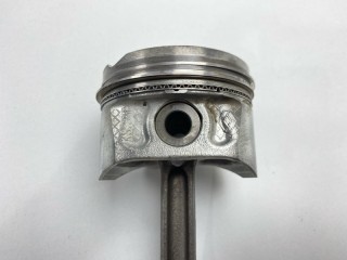 Поршень с шатуном, ориг. номер 7701476930, 121009455R, Renault Megane 2002-2006